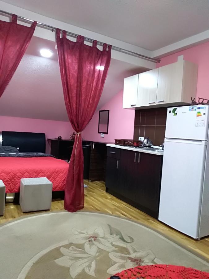 Apartmán Durmitor Kumanovo Exteriér fotografie